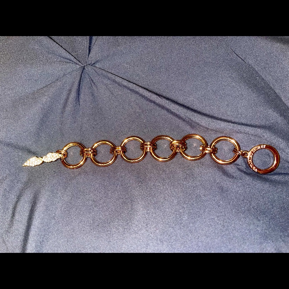NWOT VICTORIA’S SECRET Angel Bracelet